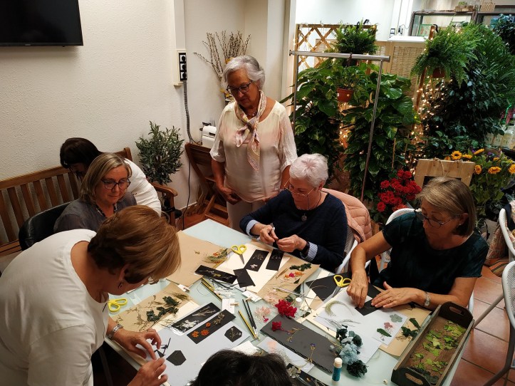 003-taller-de-flores-prensadas