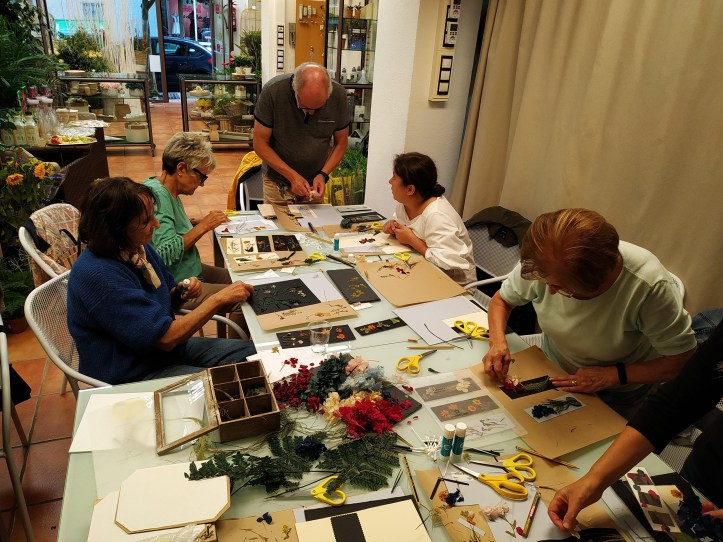 004-taller-de-flores-prensadas