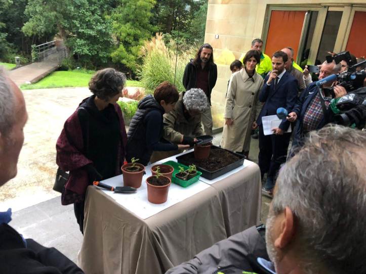 003-Visita al JBAG de las Premio Princesa de Asturias