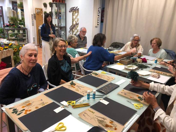 012-Taller de flores prensadas